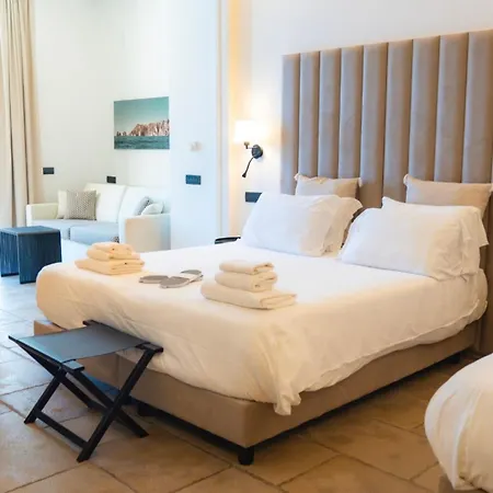 Al & Private Pool Bed and breakfast Capri